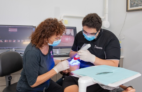 laser teeth whitening brisbane